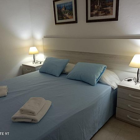 Villa Celia Son Bou Bagian luar foto