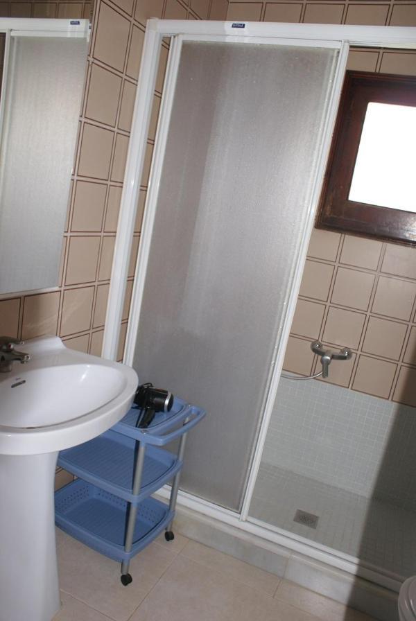 Villa Celia Son Bou Bagian luar foto